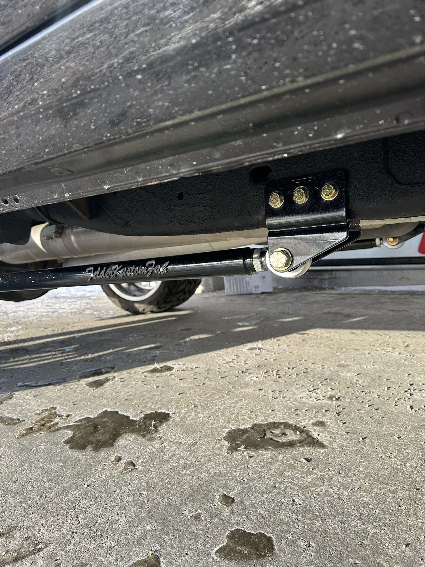 2003-2018 Dodge 2500/3500 Tube Style Traction Bars